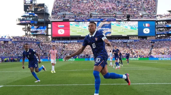 Ảnh: Sức hút từ cuộc đua ghi bàn của Mbappe